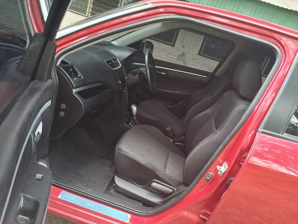 2013 Suzuki Swift II 2