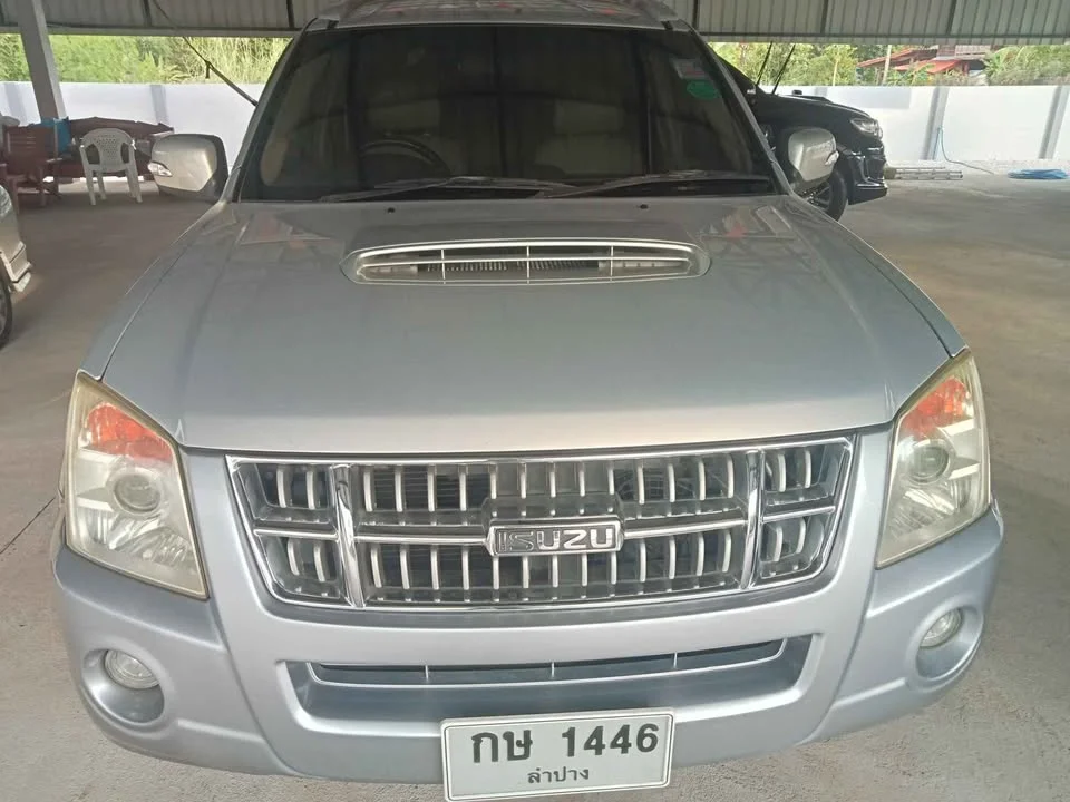 2007 Isuzu MU-7 3