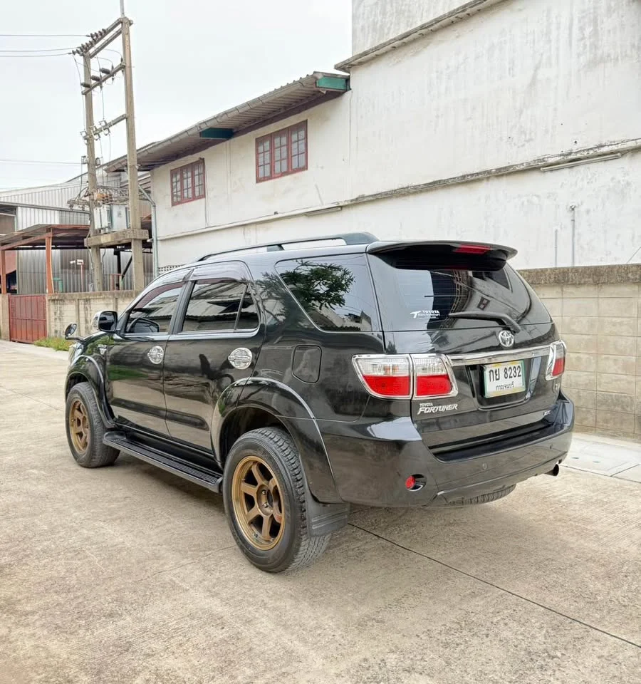 2008 Toyota Fortuner I 3