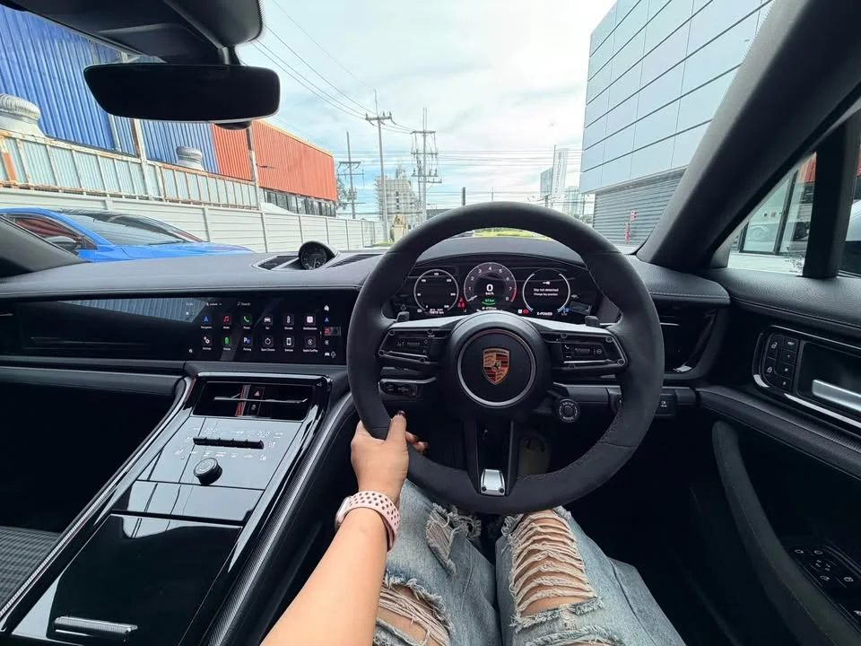 2026 Porsche Panamera II 2