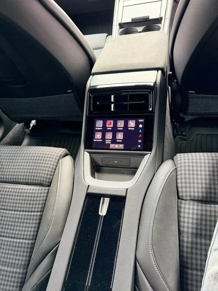 2026 Porsche Panamera II 3