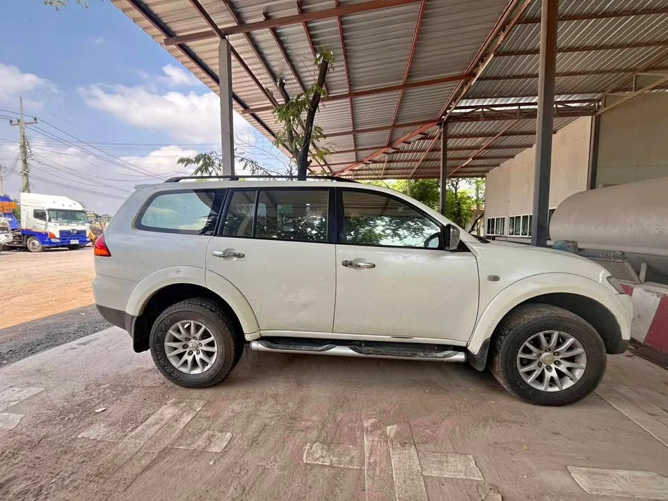 2010 Mitsubishi Pajero Sport II 3