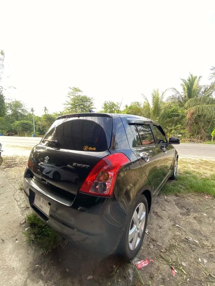 2011 Suzuki Swift I 3