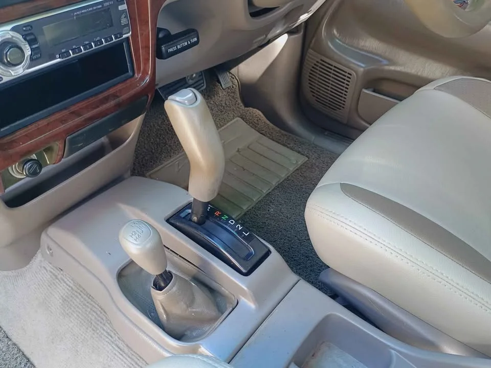 2004 Toyota Hilux Tiger VI 2