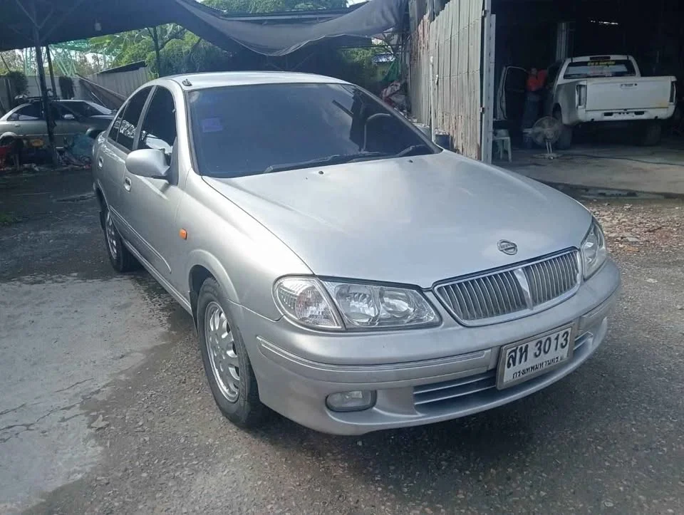 2002 Nissan Sunny N16 3