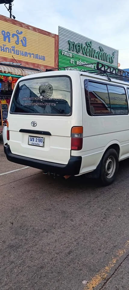 2001 Toyota Commuter IV (H100) 2