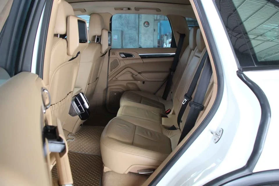 2013 Porsche Cayenne II 2