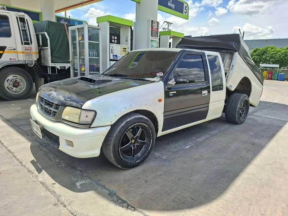 Isuzu Faster Dragon Eyes III 3