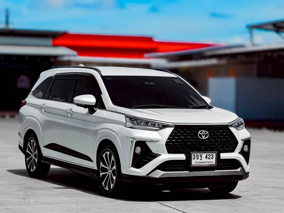 2023 Toyota Veloz III 2