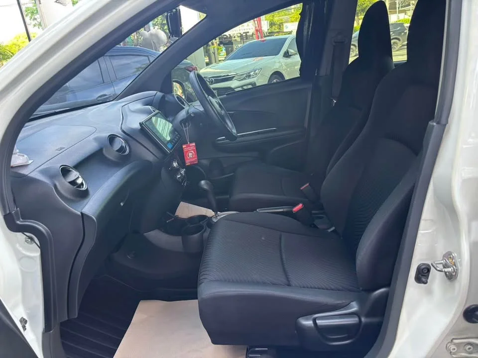2015 Honda Mobilio II 3