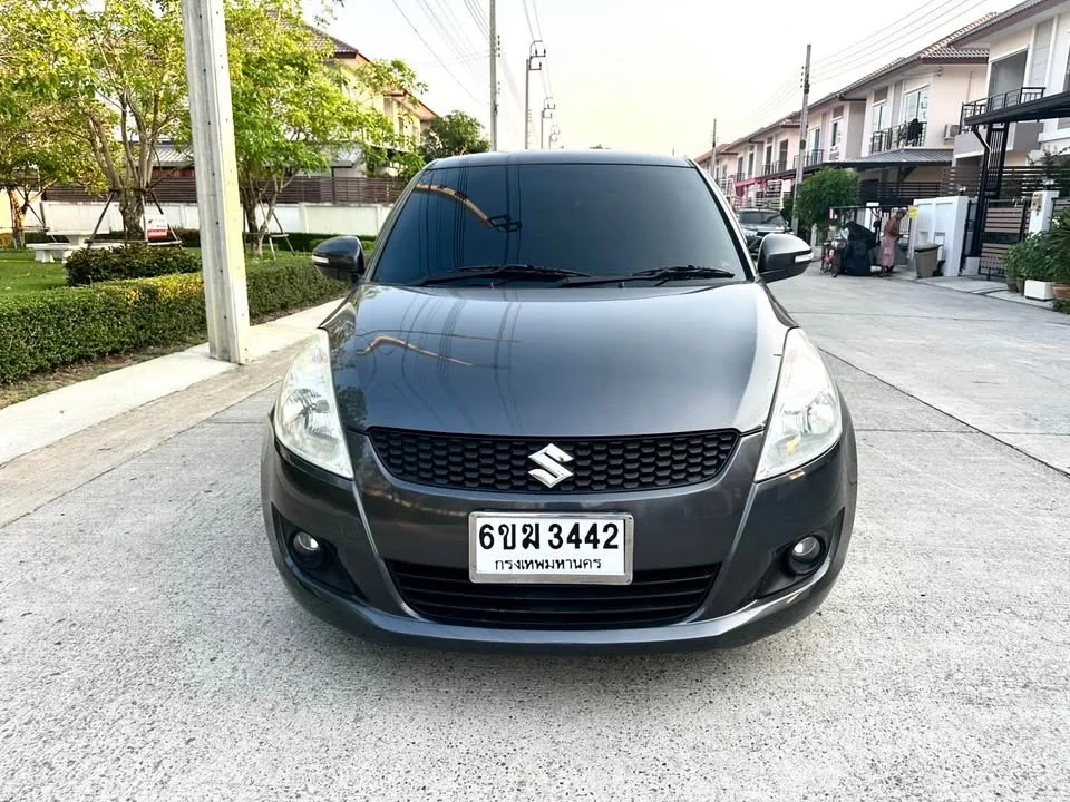 2013 Suzuki Swift II 3