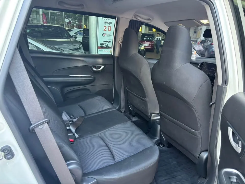 2015 Honda Mobilio II 2