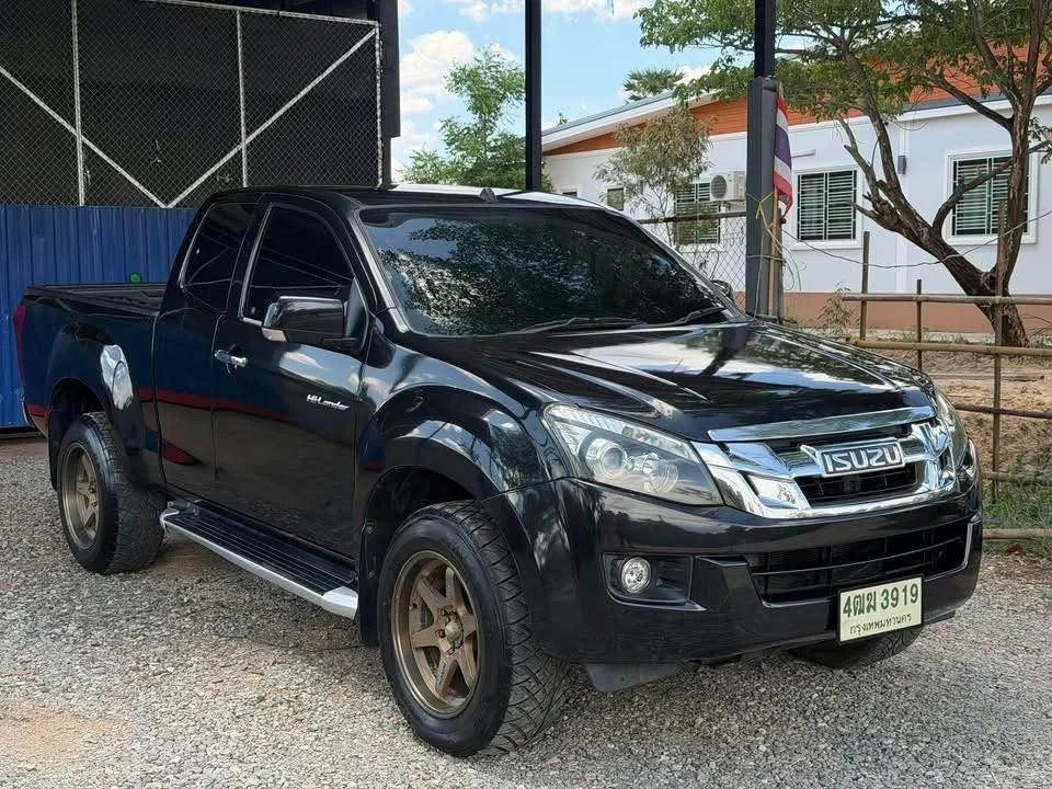 2013 Isuzu D-Max II (RT) 3