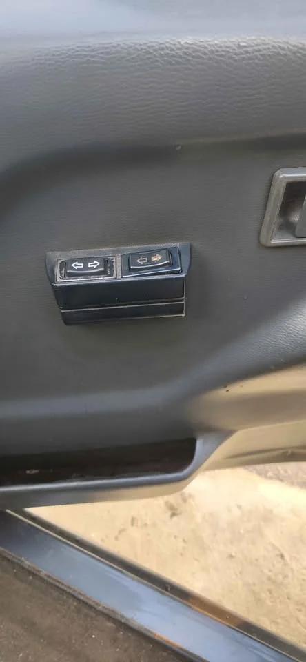 1996 Mitsubishi Triton II 3