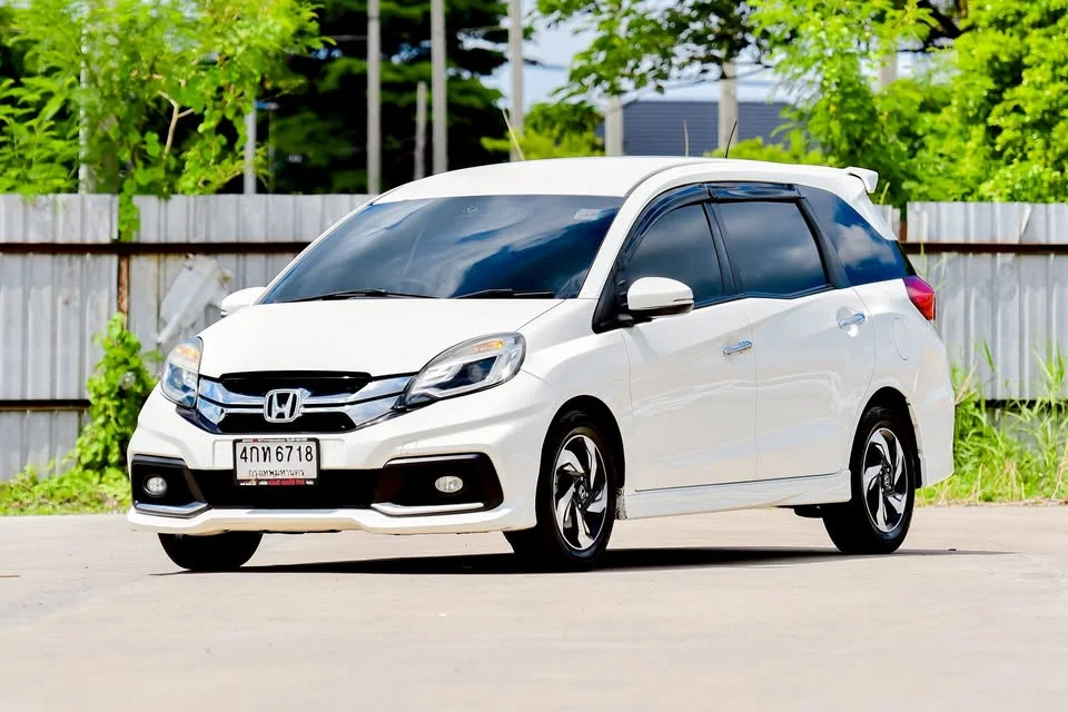 2015 Honda Mobilio II 3
