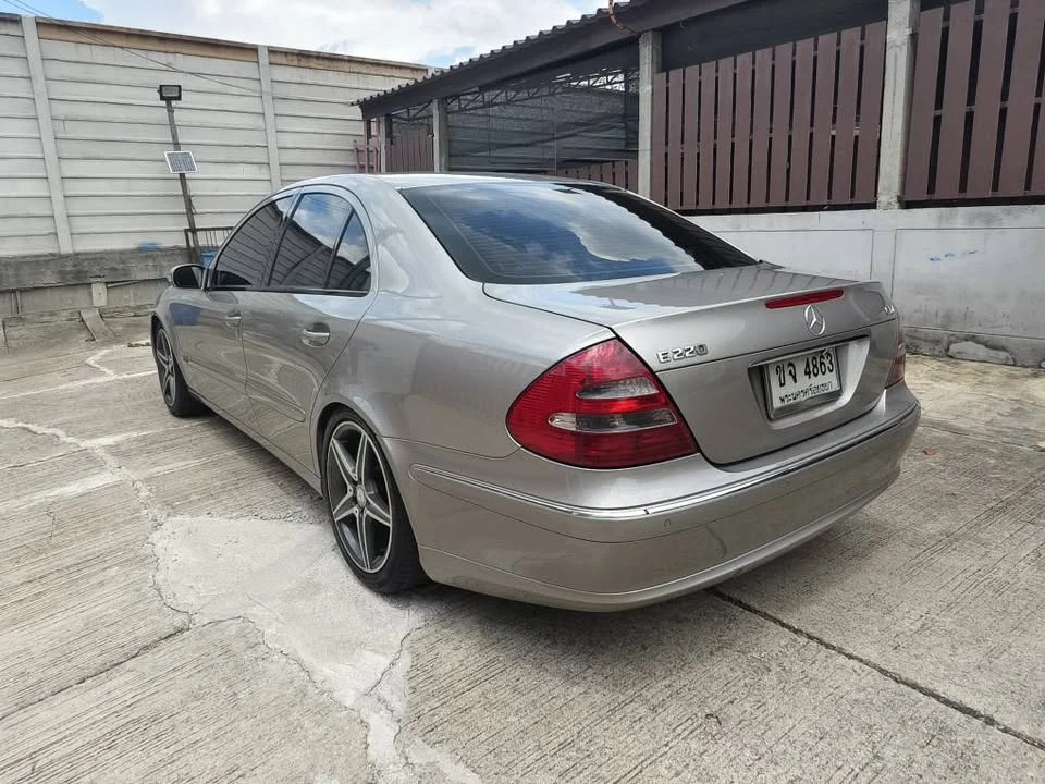 2003 Benz E-Class W211 2
