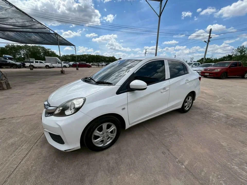 2017 Honda Brio Amaze I 3
