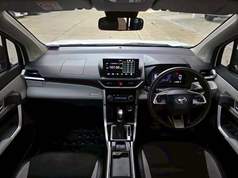 2022 Toyota Veloz III 2