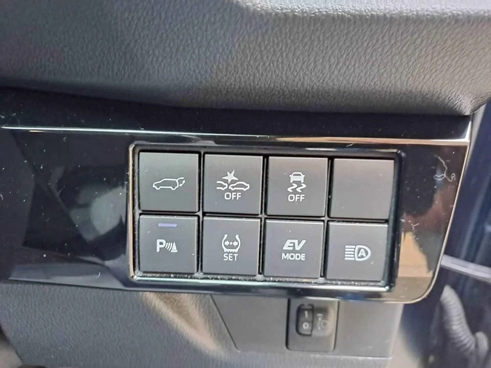 2024 Toyota Yaris Cross AC200 2