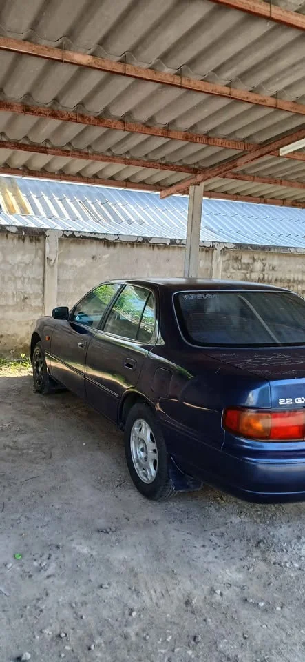 Toyota Camry III (XV10) 3