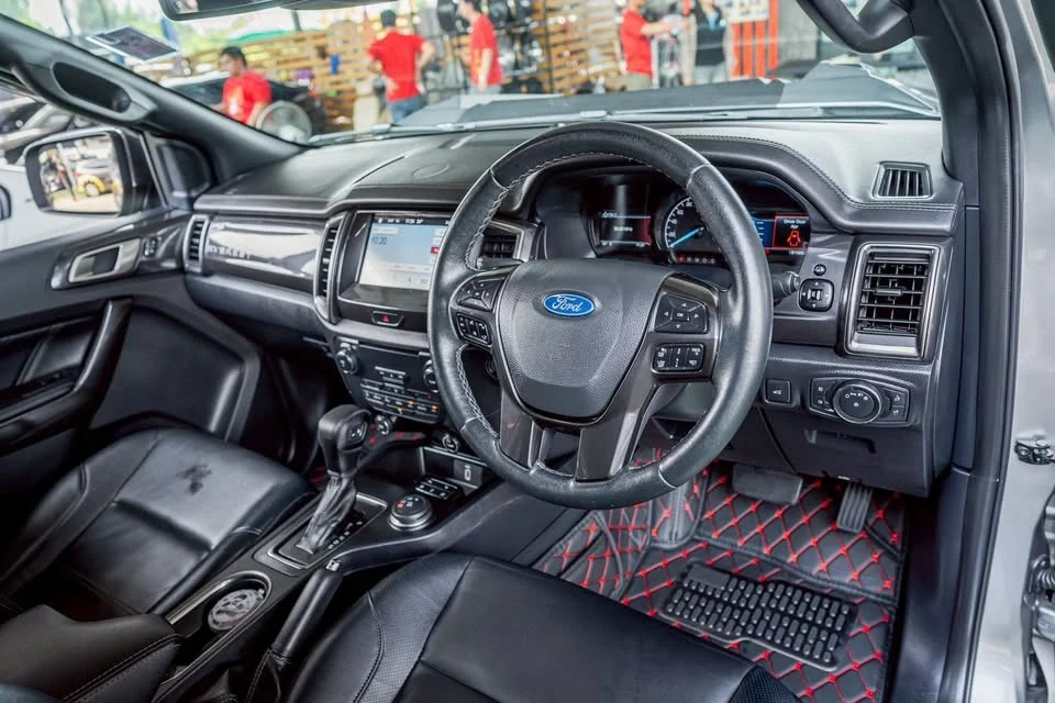 2019 Ford Everest II 3