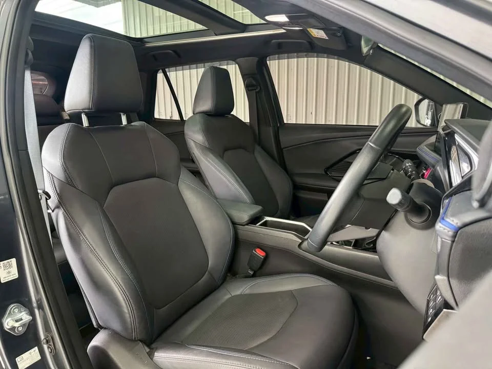 2025 Toyota Yaris Cross AC200 3
