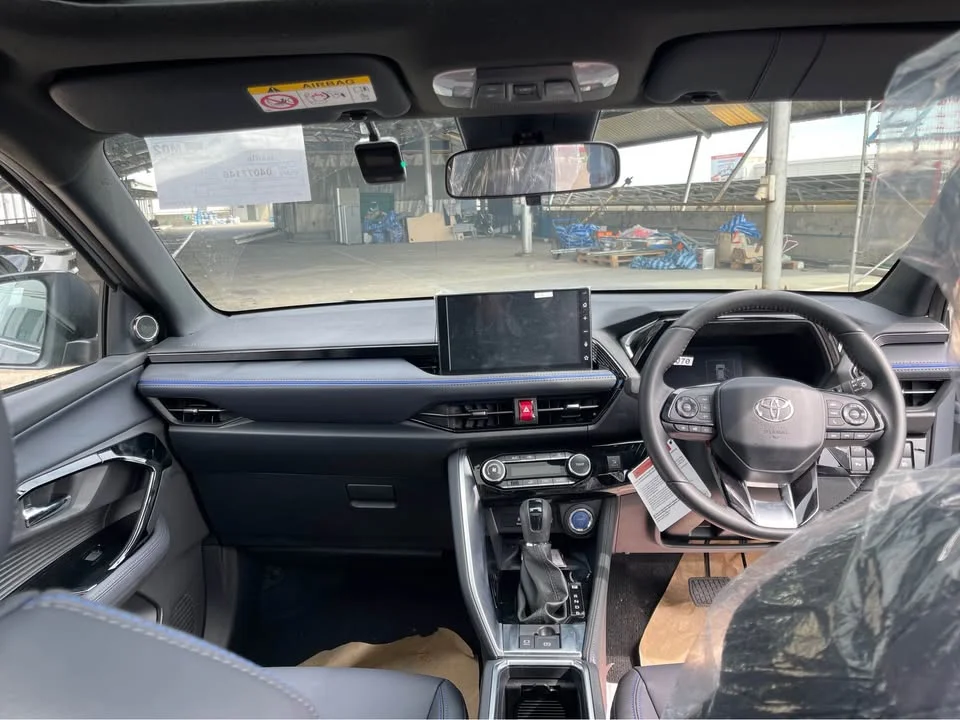 2026 Toyota Yaris Cross AC200 2