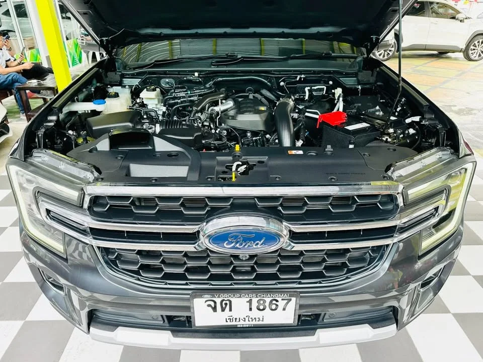 2023 Ford Everest III 3