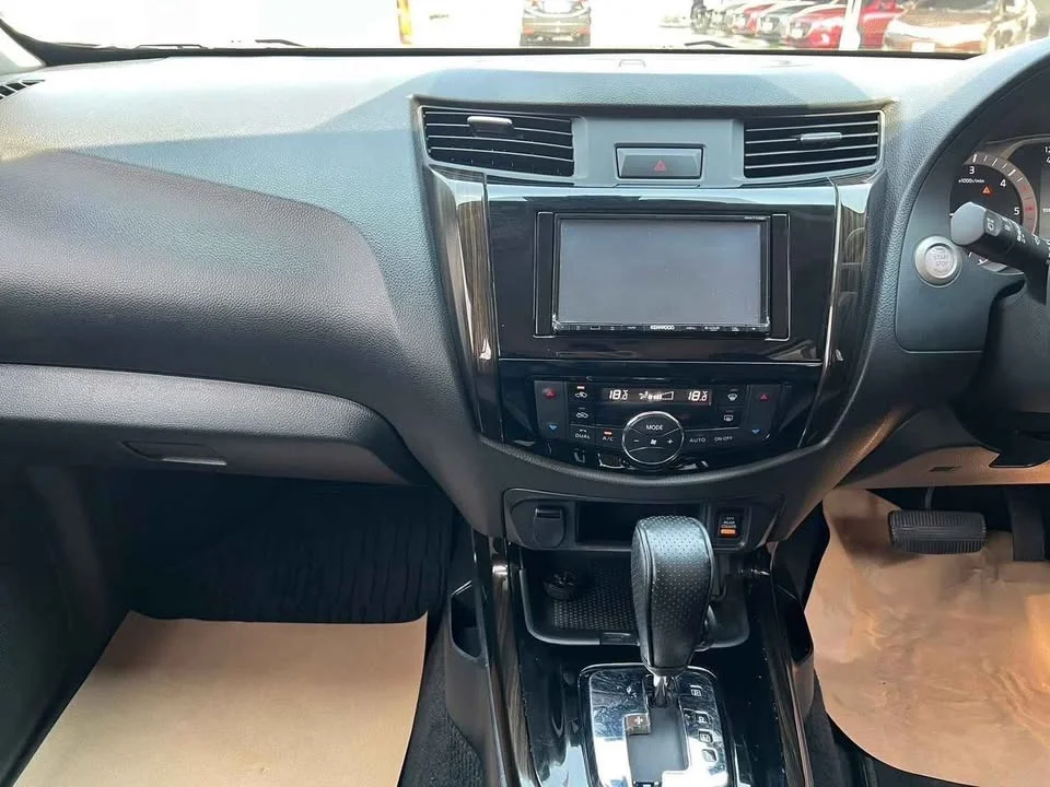 2020 Nissan Terra 2