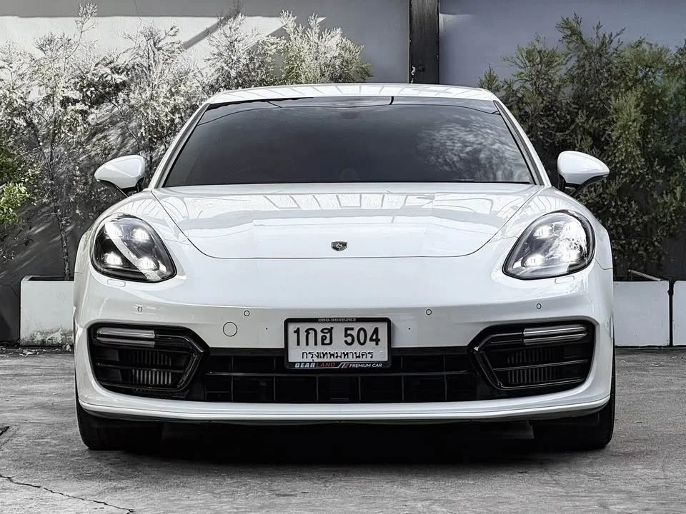 2017 Porsche Panamera II 3