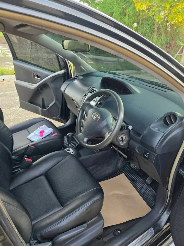 2006 Toyota Yaris II 3