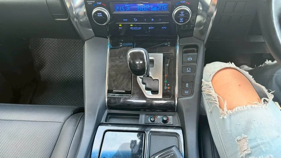 2023 Toyota Alphard, Vellfire III (AH30) 3