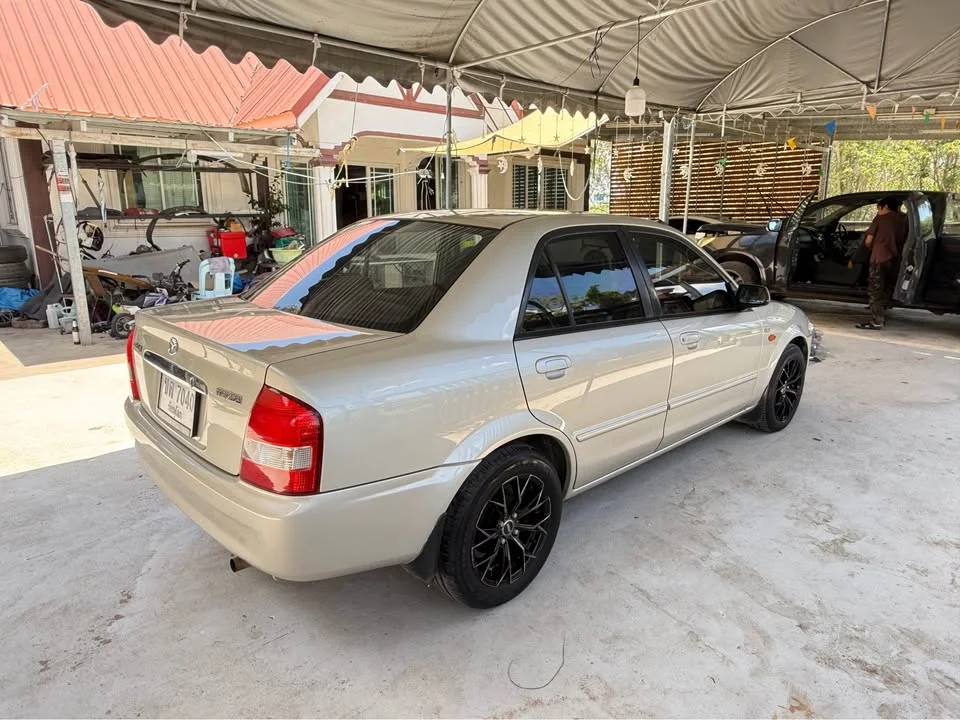 2002 Mazda 323 VIII 2