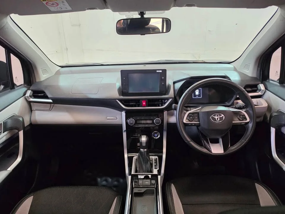 2022 Toyota Veloz III 2