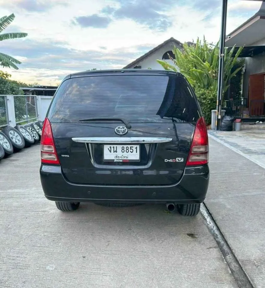 2005 Toyota Innova I 2