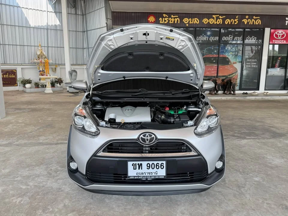 2018 Toyota Sienta II 3