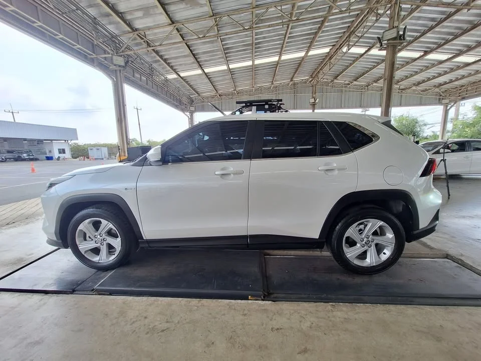 2025 Toyota Yaris Cross AC200 2