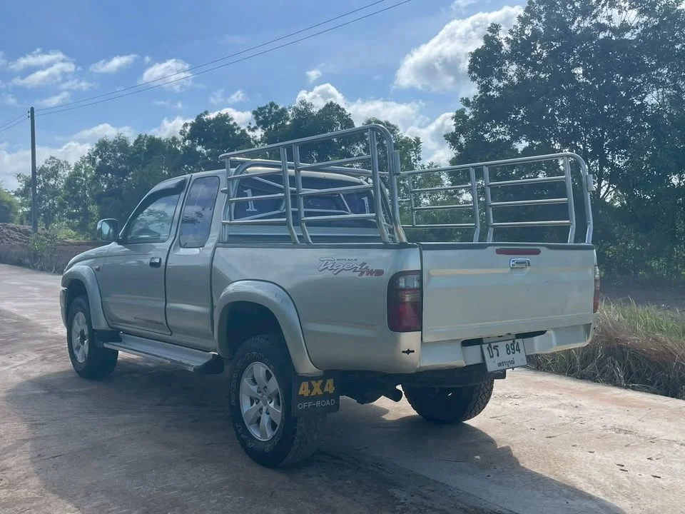 2002 Toyota Hilux Tiger VI 2