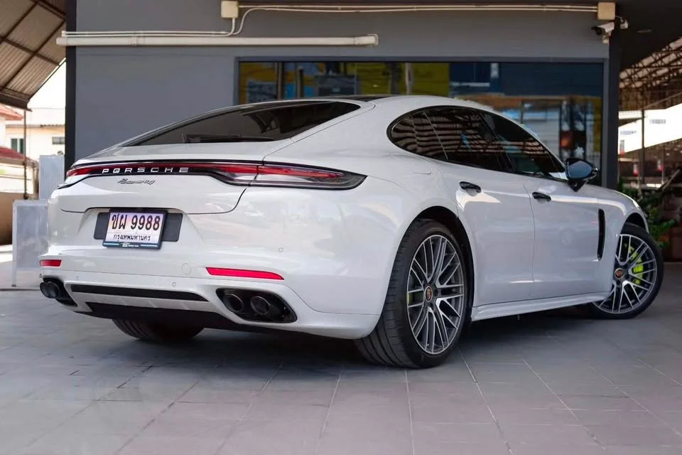 2022 Porsche Panamera II 2