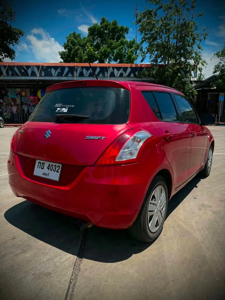 2013 Suzuki Swift II 2