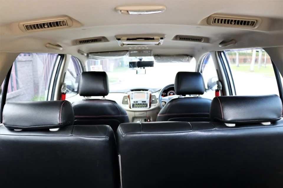 2013 Toyota Innova I 3