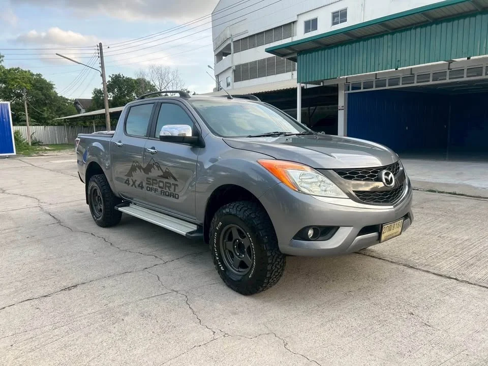 2012 Mazda BT-Series II 2