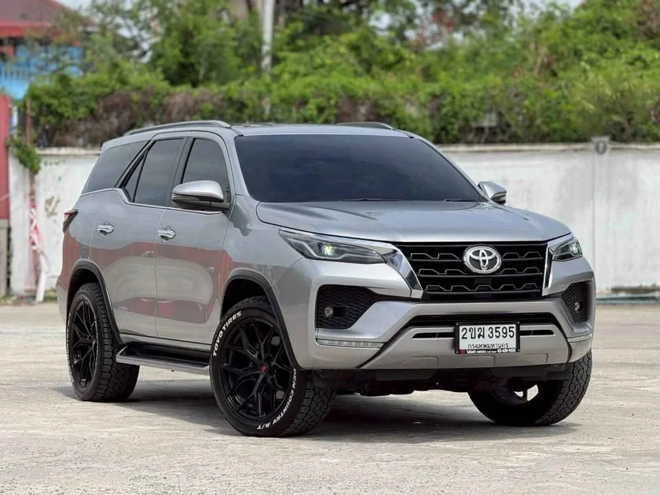 2022 Toyota Fortuner II 2