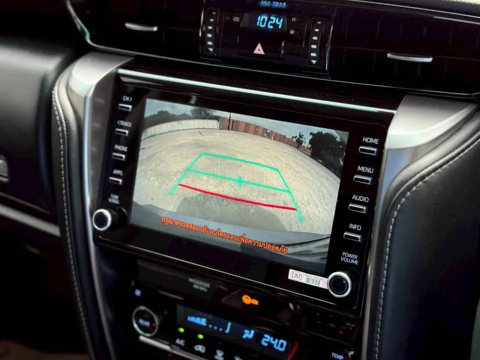 2022 Toyota Fortuner II 3