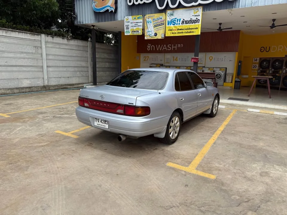1996 Toyota Camry III (XV10) 3