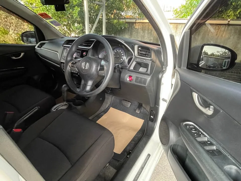 2017 Honda Brio Amaze I 3