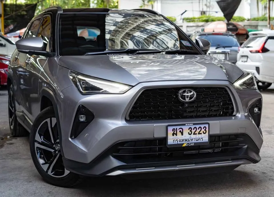 2024 Toyota Yaris Cross AC200 3