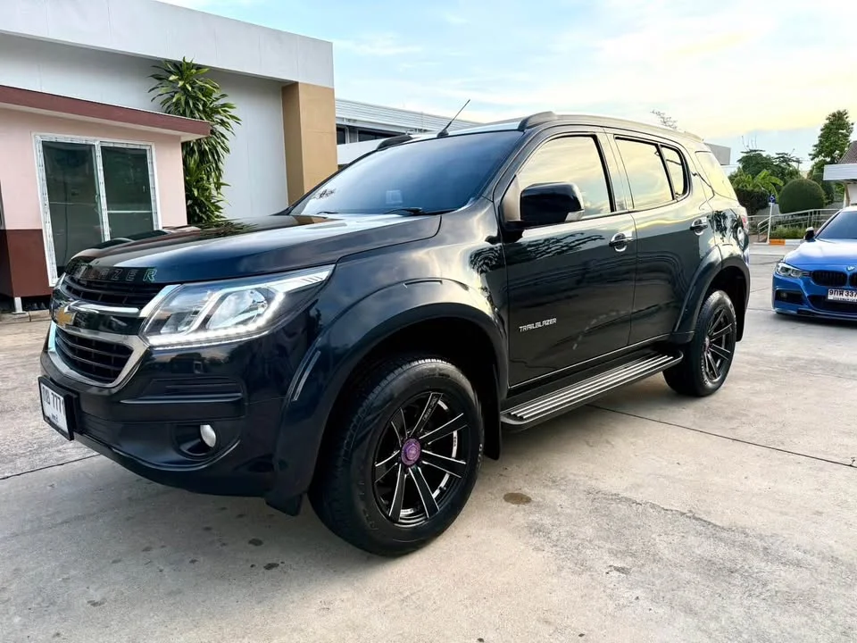 2019 Chevrolet TrailBlazer II 3