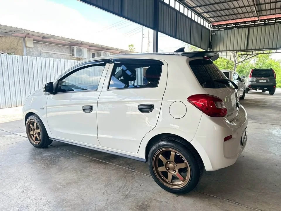 2018 Mitsubishi Mirage VI 2