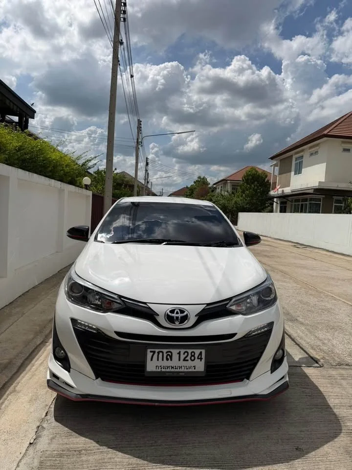 2018 Toyota Yaris ATIV III 3